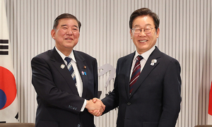 李 대통령 일본어·이시바 한국어 ‘SNS 셔틀외교’