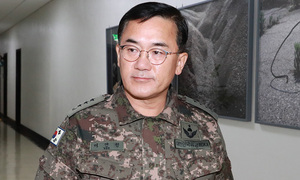군검찰, 여인형·문상호 추가기소…구속영장 발부요청