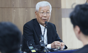 유흥식 추기경 