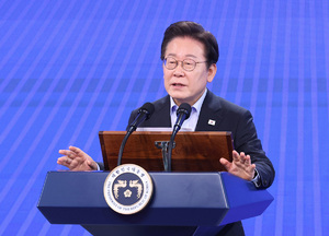 이재명 대통령, 고위공직자 상대로 특강
