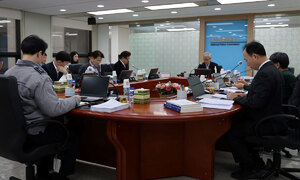 [단독] 12·3 계엄 뒤 첫 회의 ‘계엄 안건’ 없었다 [심층기획-국가경찰委 새판 짜자]