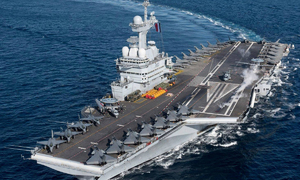 마크롱의 핵항공모함 정치 [김태훈의 의미 또는 재미]