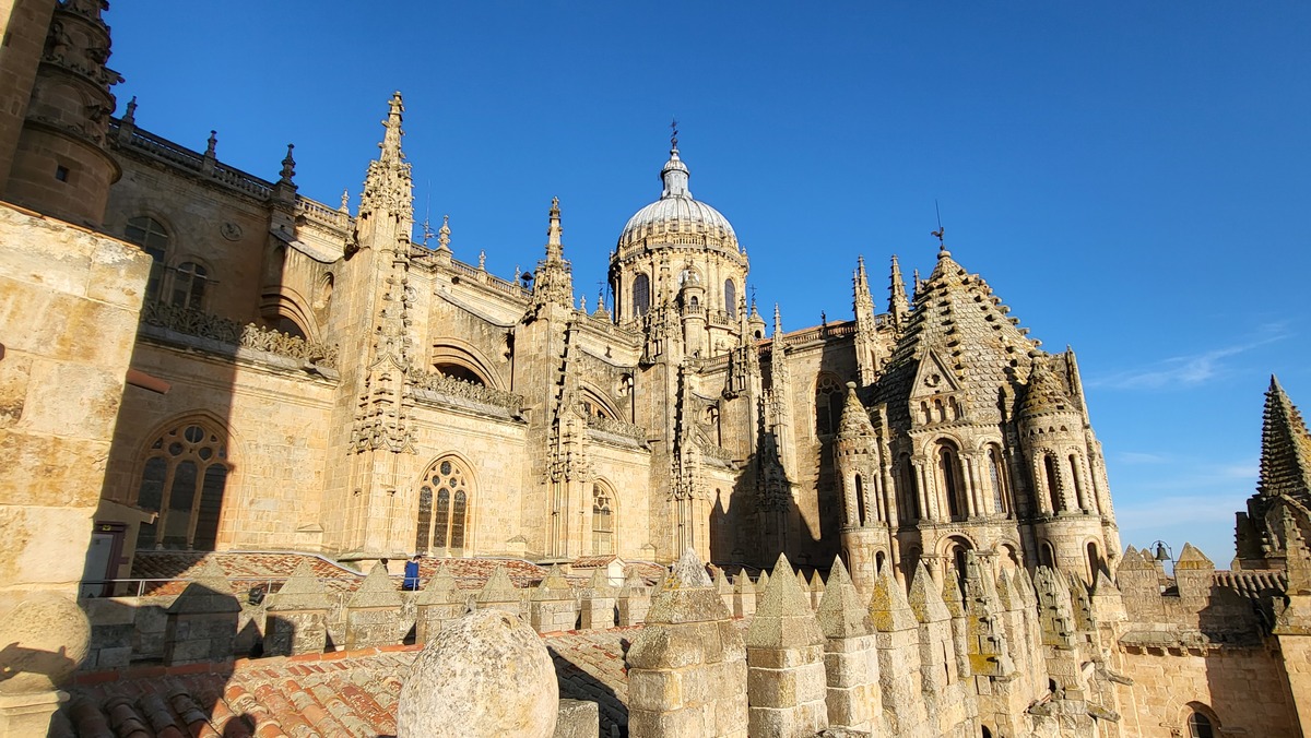 살라망카 대성당 외부.&nbsp;필자 제공